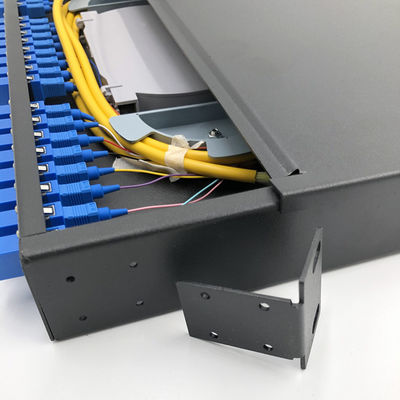 1U Raf Montajlı Yama Paneli Fiber Optik 19&quot; 24 Çekirdekli SC LC, Ekleme Tepsileri ile