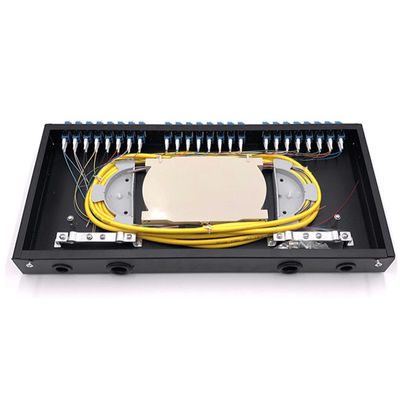 1U Raf Montajlı Yama Paneli Fiber Optik 19&quot; 24 Çekirdekli SC LC, Ekleme Tepsileri ile