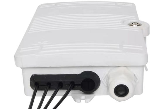 Telekomünikasyon için 4Port Fiber Optik Terminal Kutusu SC UPC SX SM Beyaz IP66