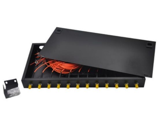 Sabit Fiber Optik Raf Montaj Muhafazası 12 Çekirdek Bağlantı Paneli 1U St Upc Adaptörü